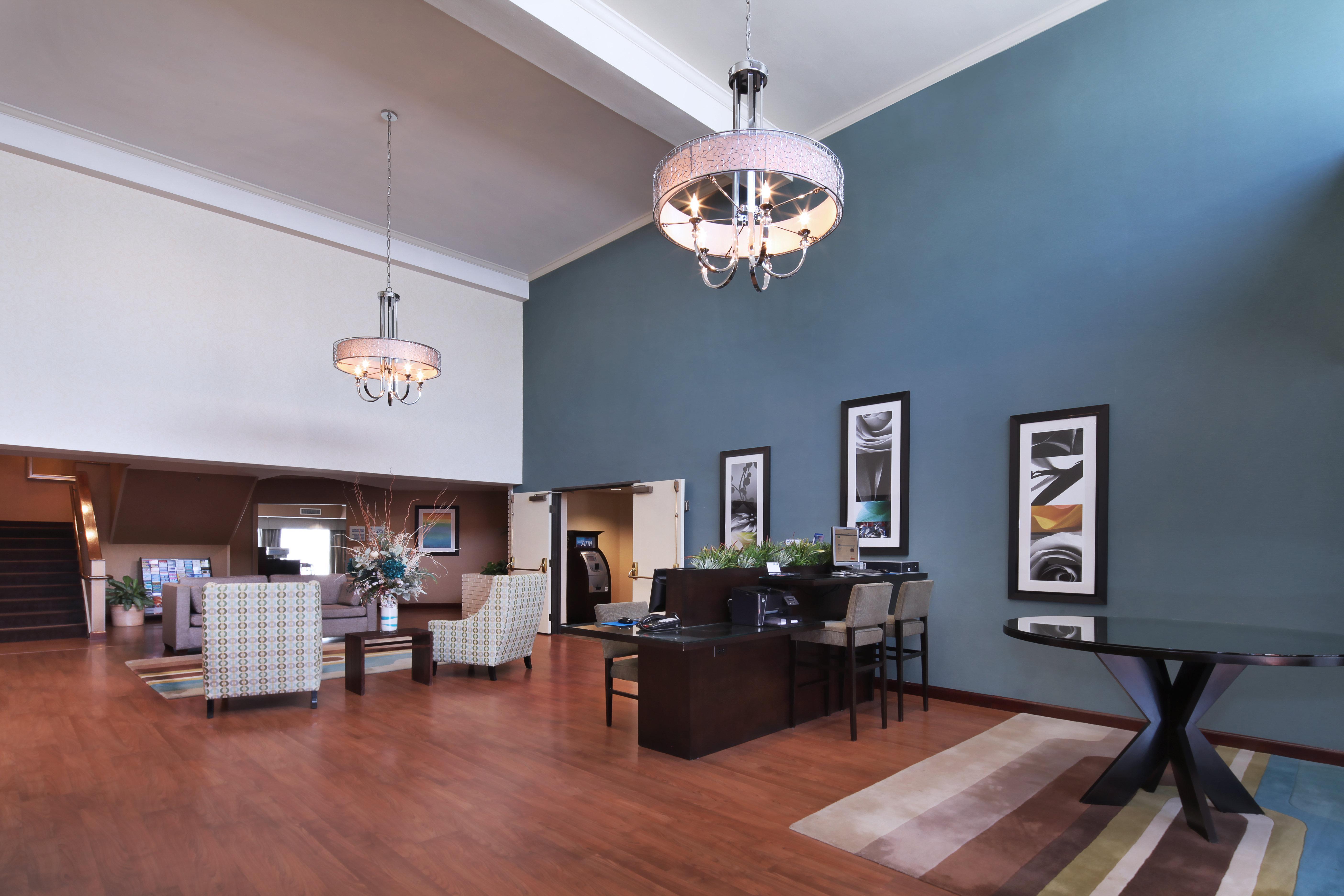Holiday Inn Express Port Hueneme By Ihg Exterior foto