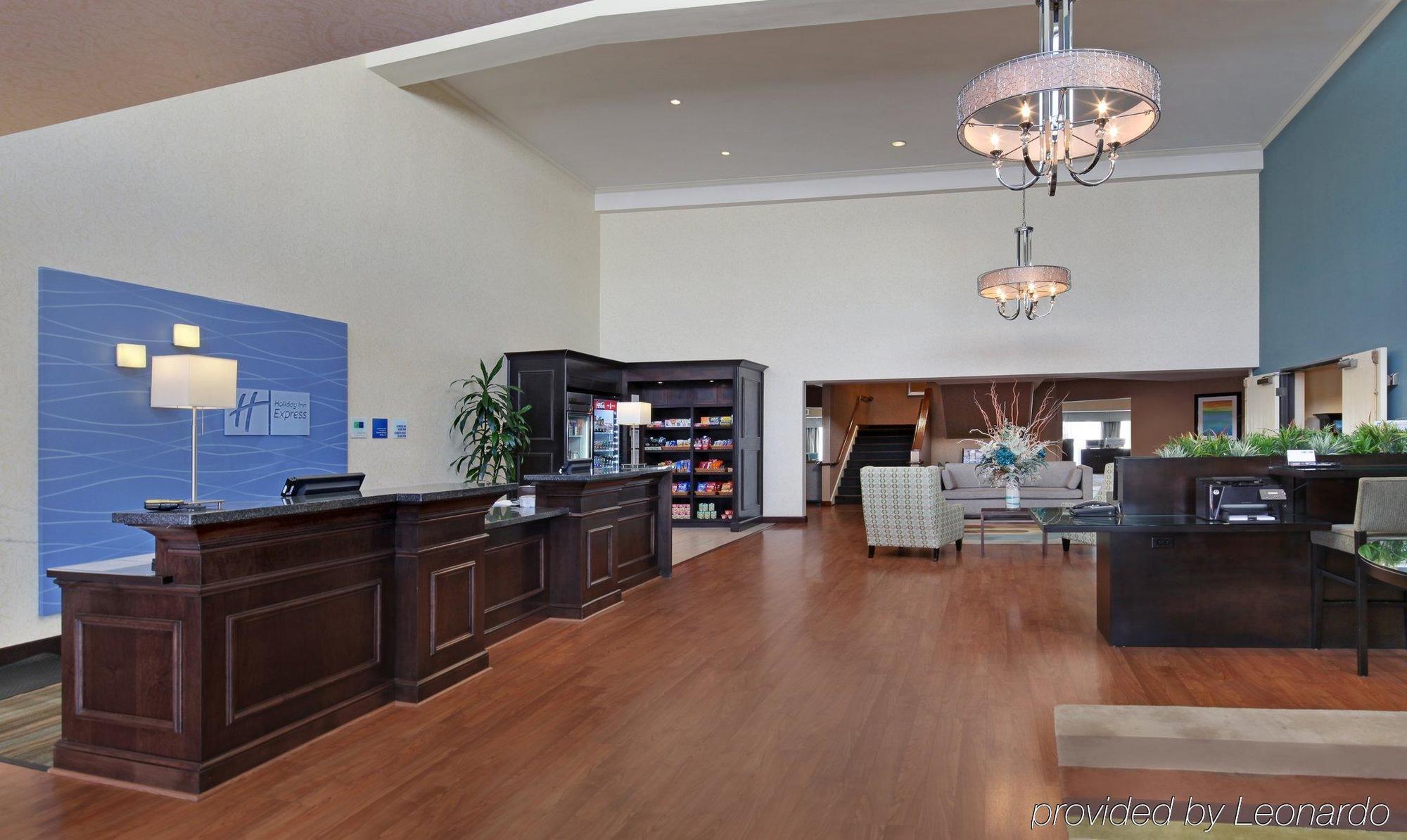 Holiday Inn Express Port Hueneme By Ihg Exterior foto