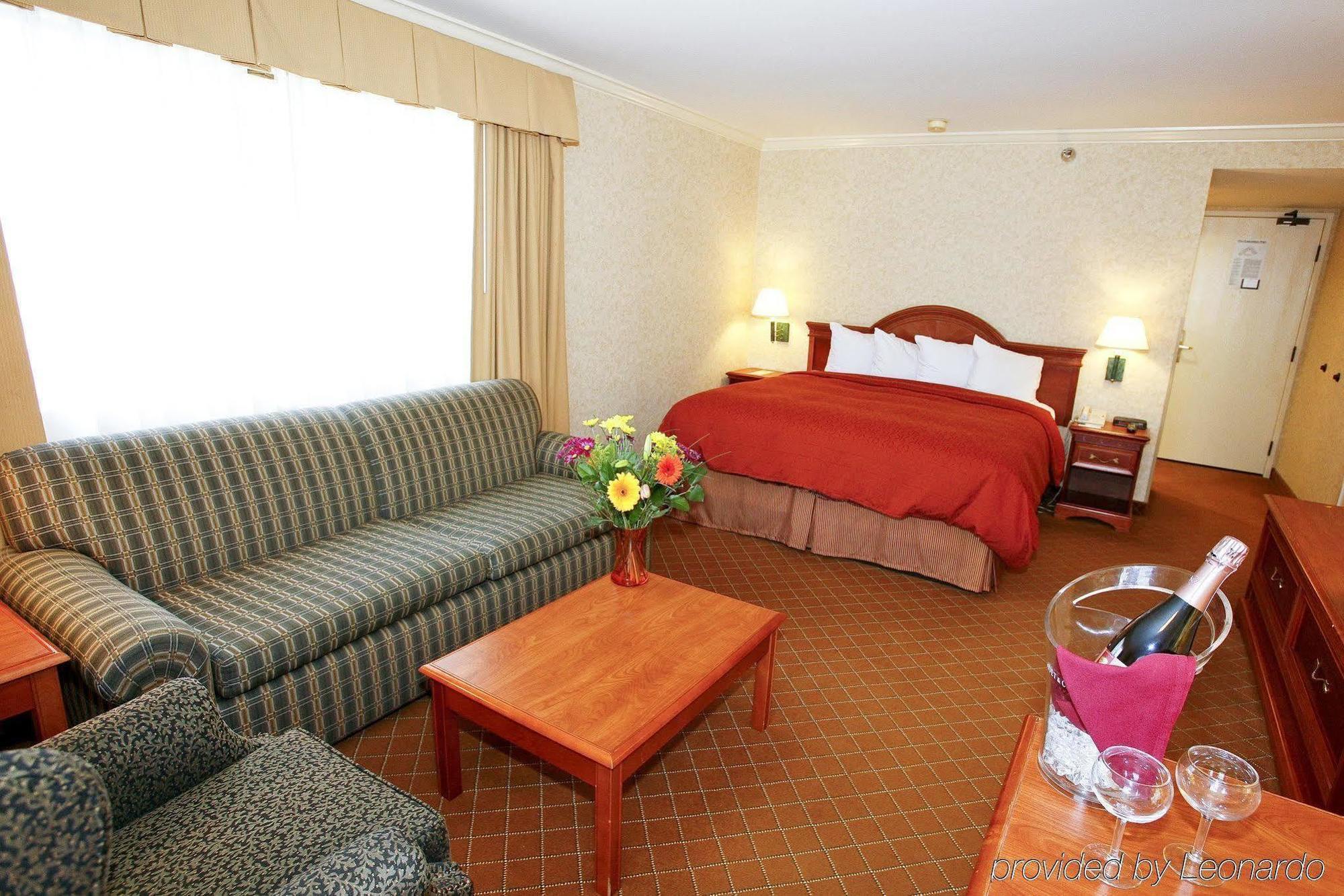 Holiday Inn Express Port Hueneme By Ihg Habitación foto
